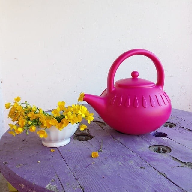 Hot pink tea kettle yes please tiger design store