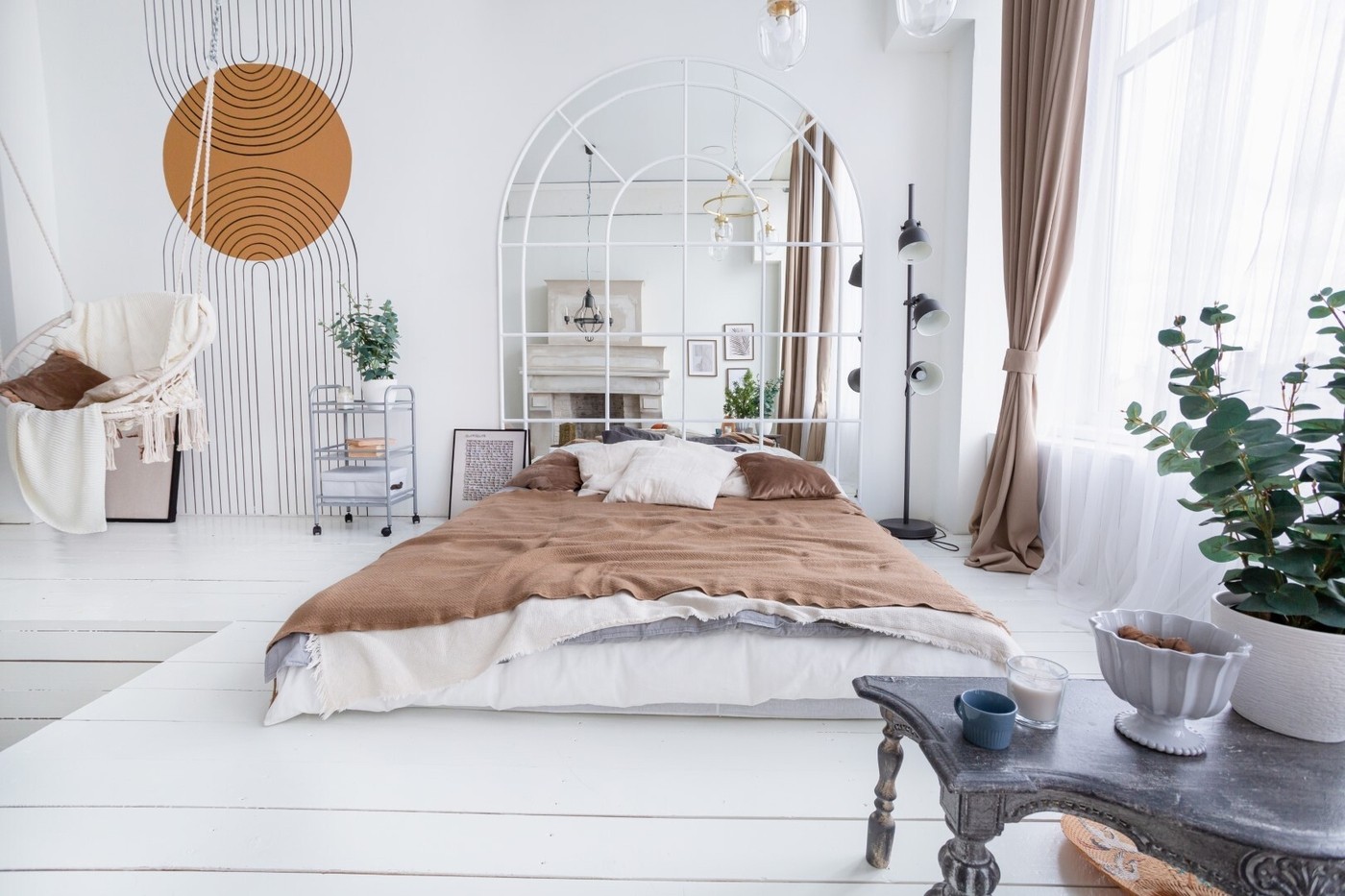 Arch mirror