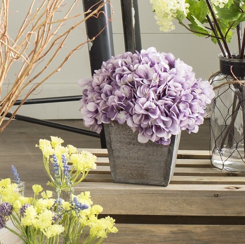 Colorful silk centerpieces for living room tables