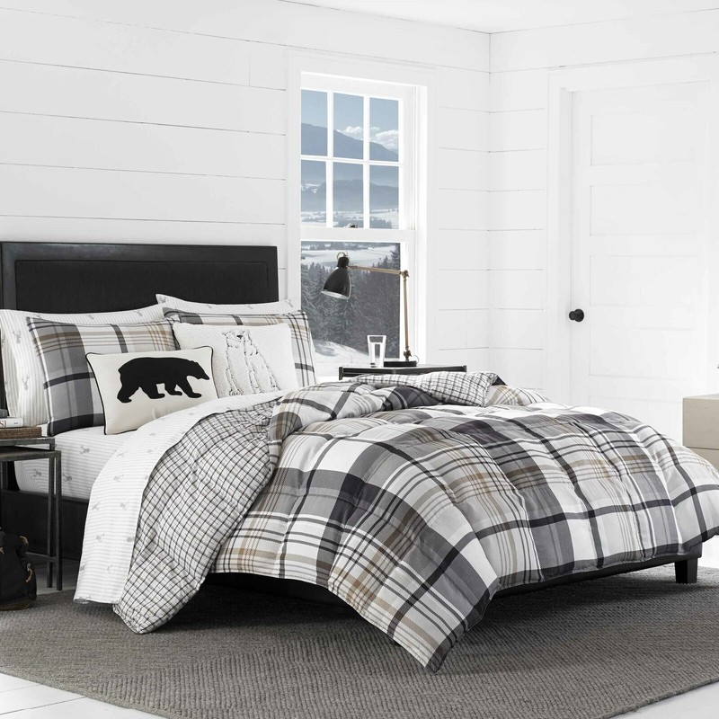 Best Masculine Bedding / Comforter Sets Ideas on Foter