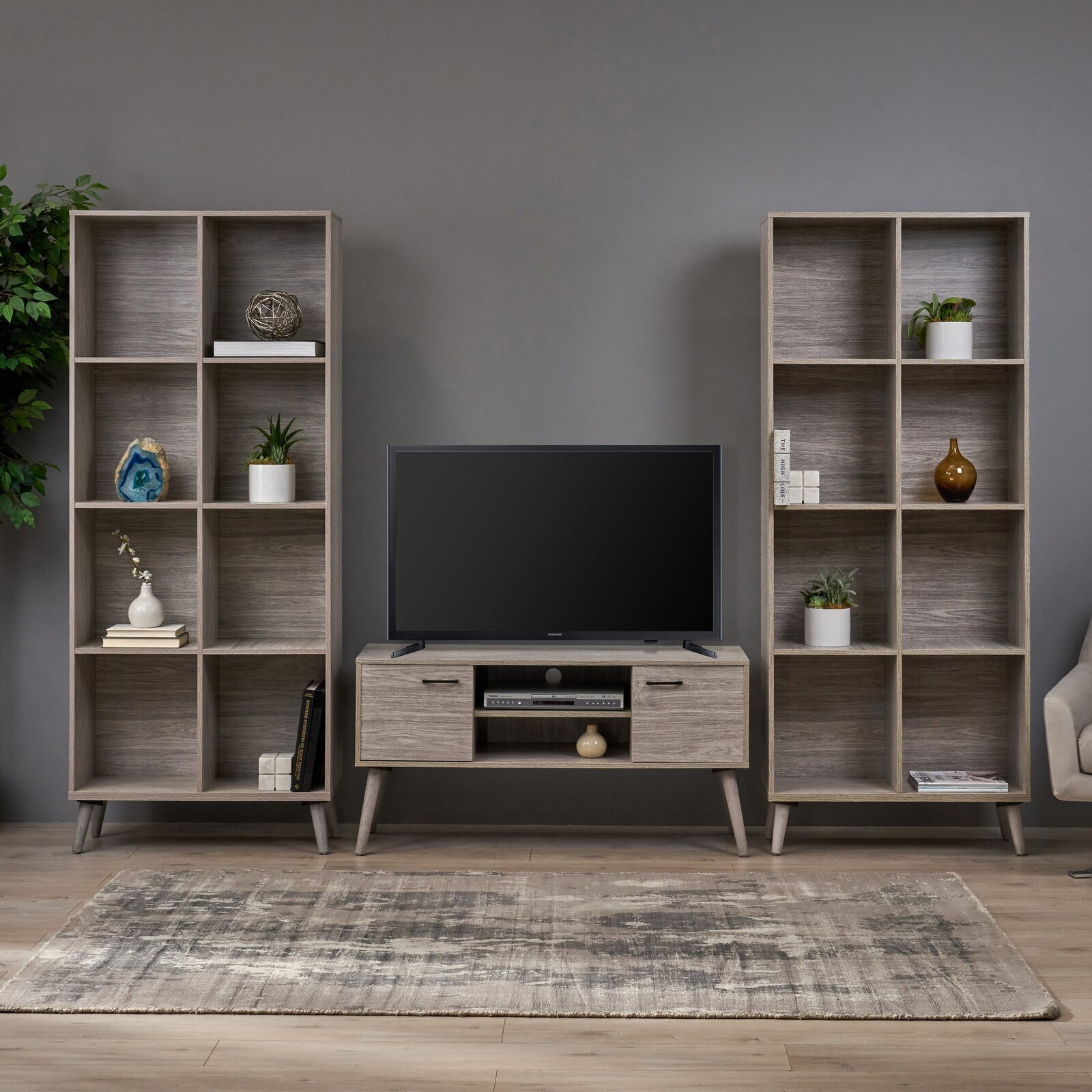 Entertainment Center and Bookshelves With Mid Century Design