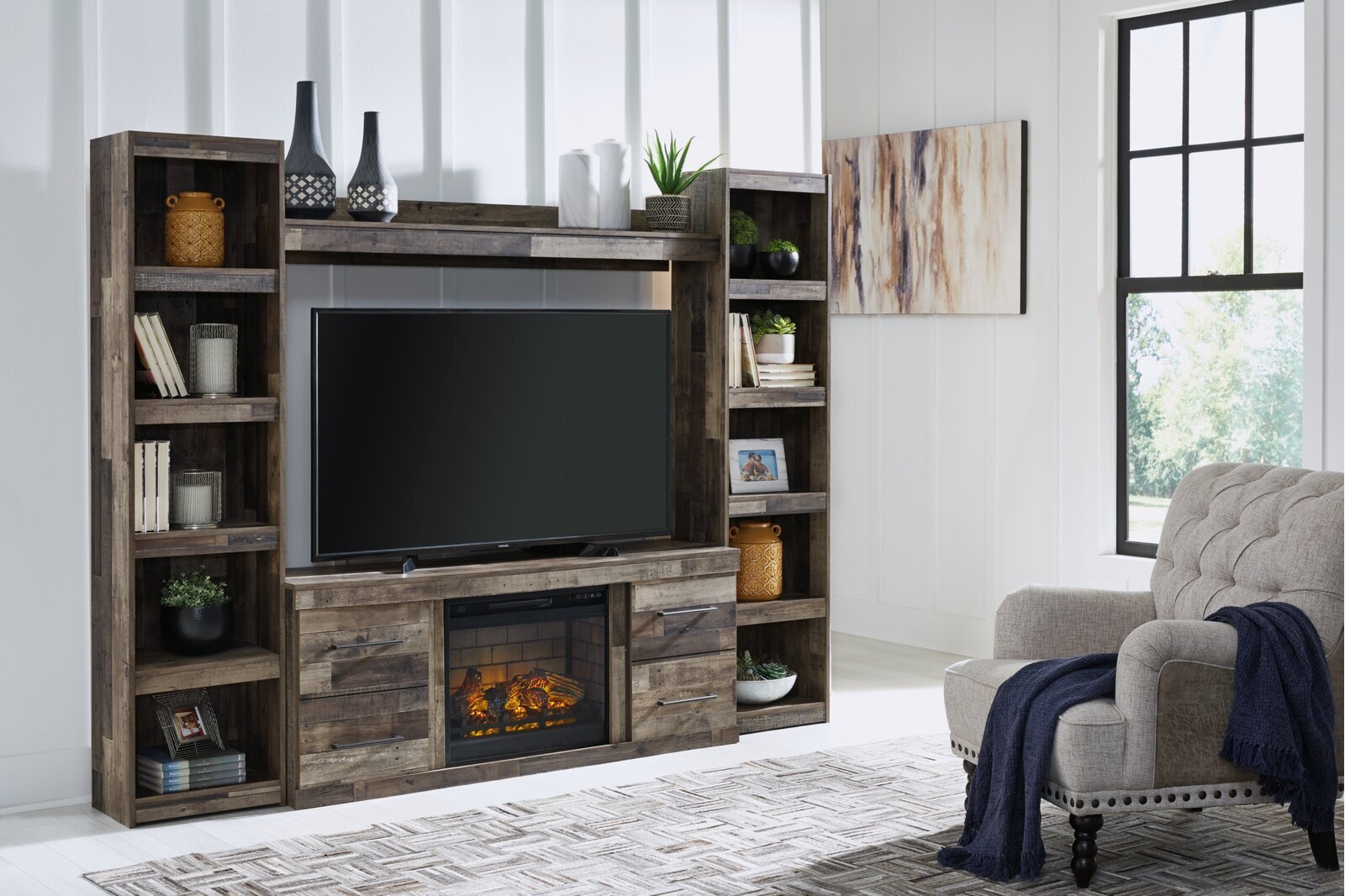 Entertainment Center With Bookshelves and Electric Fireplace