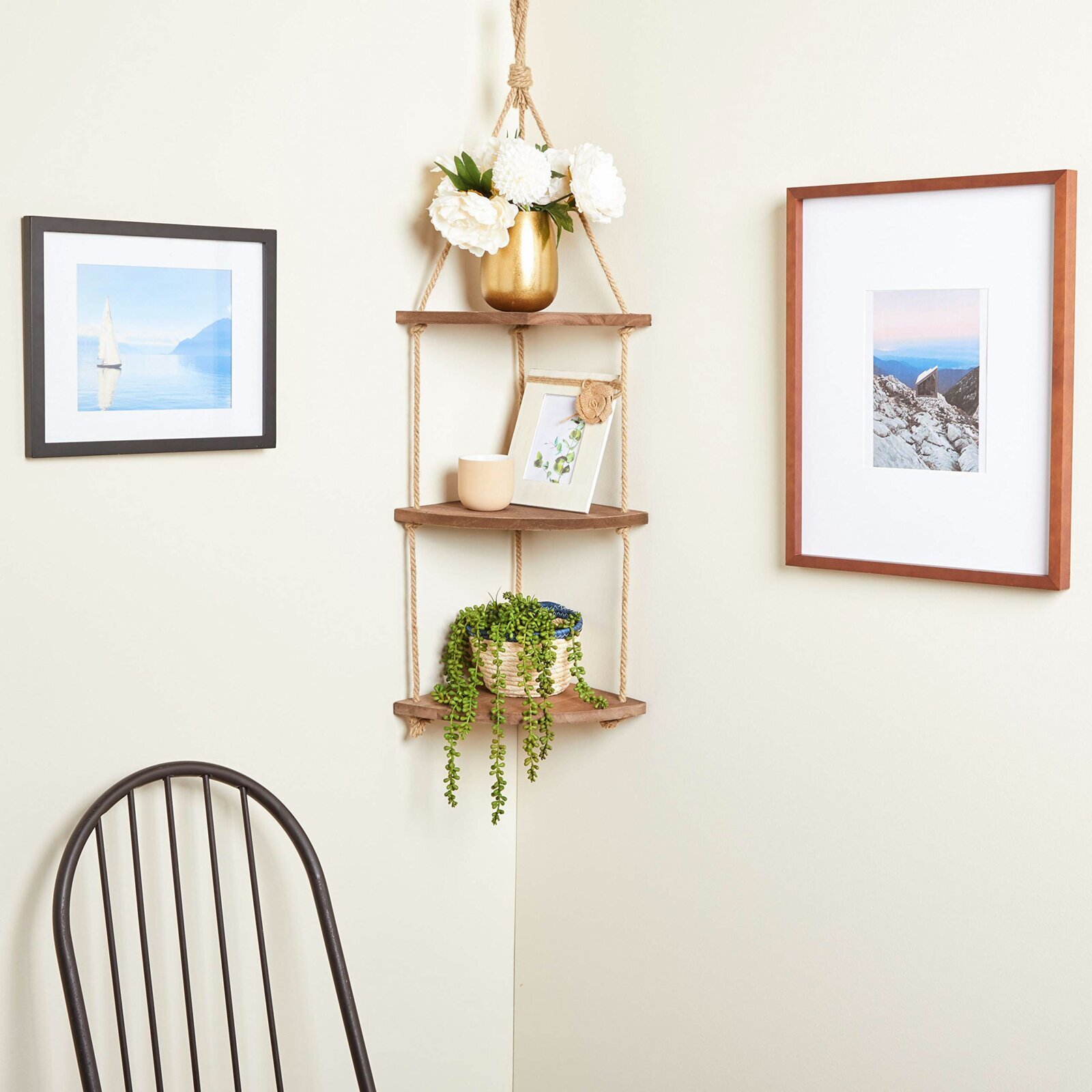 Hanging corner shelf with rope