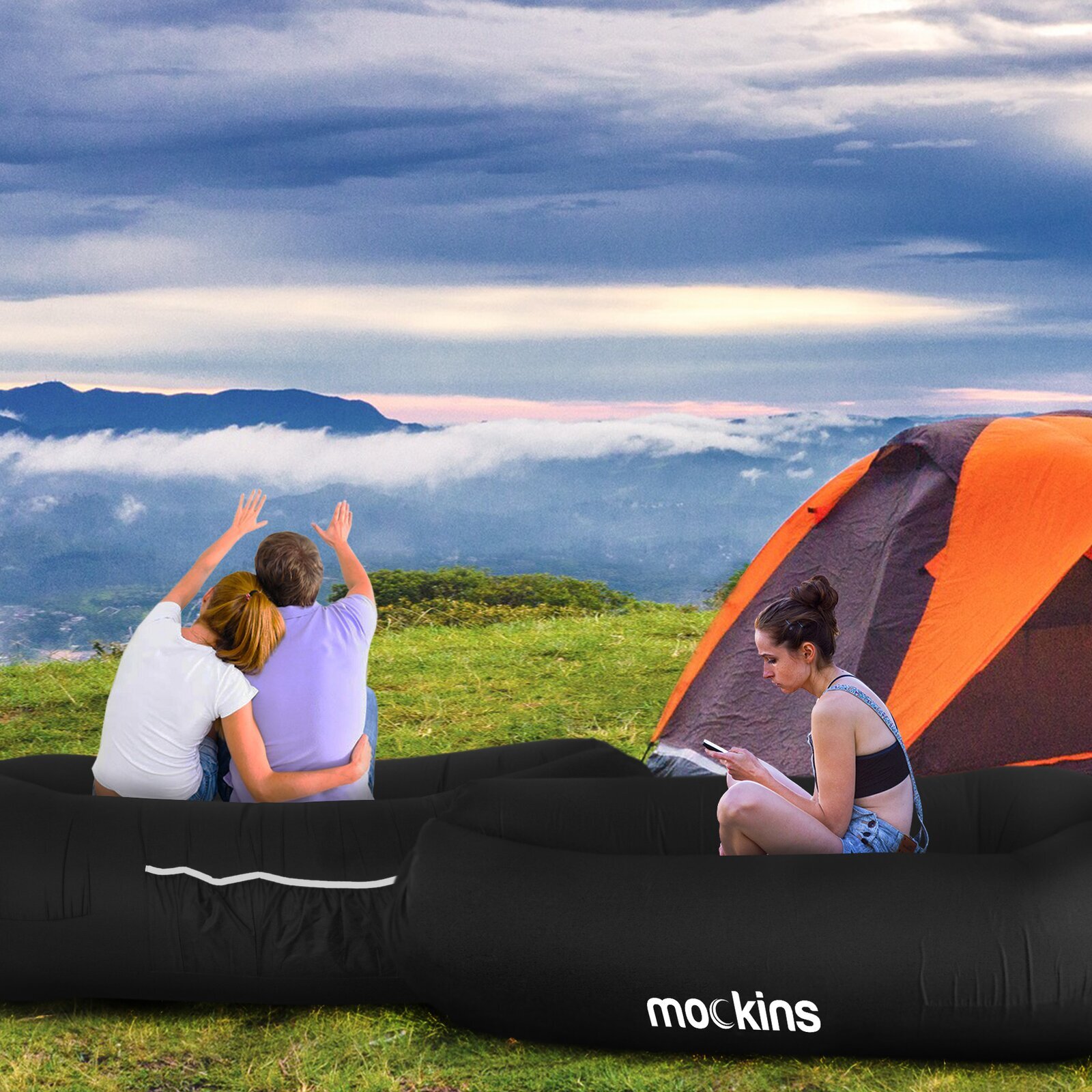 Inflatable lounge couch
