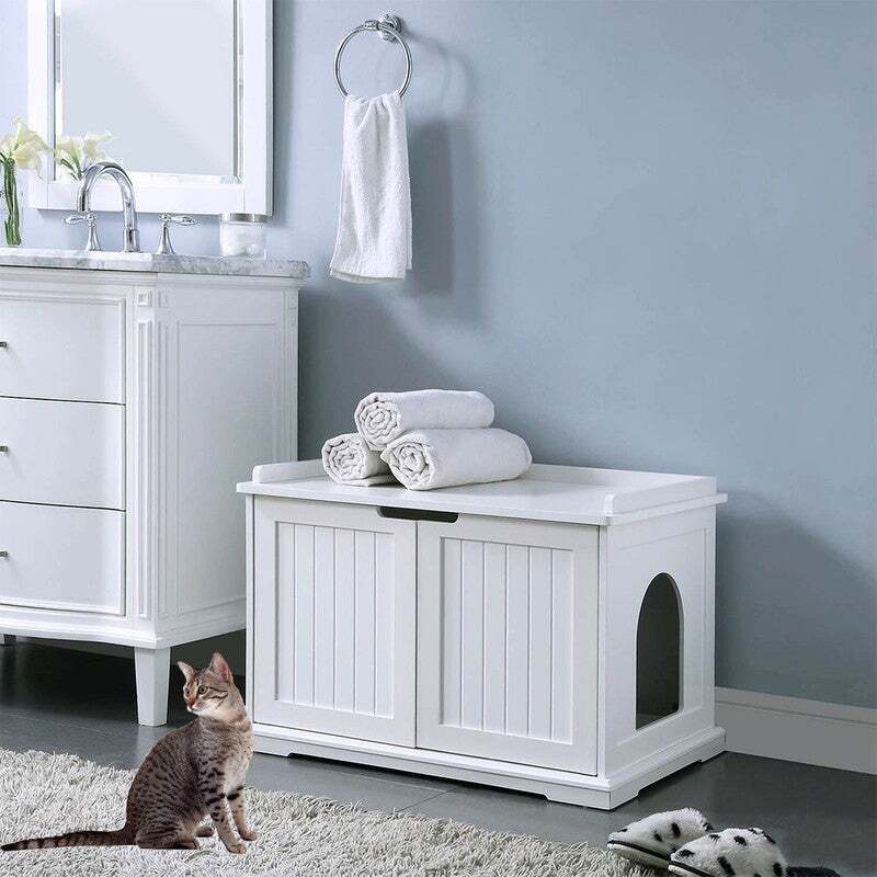 Litterbox bench for the bathroom