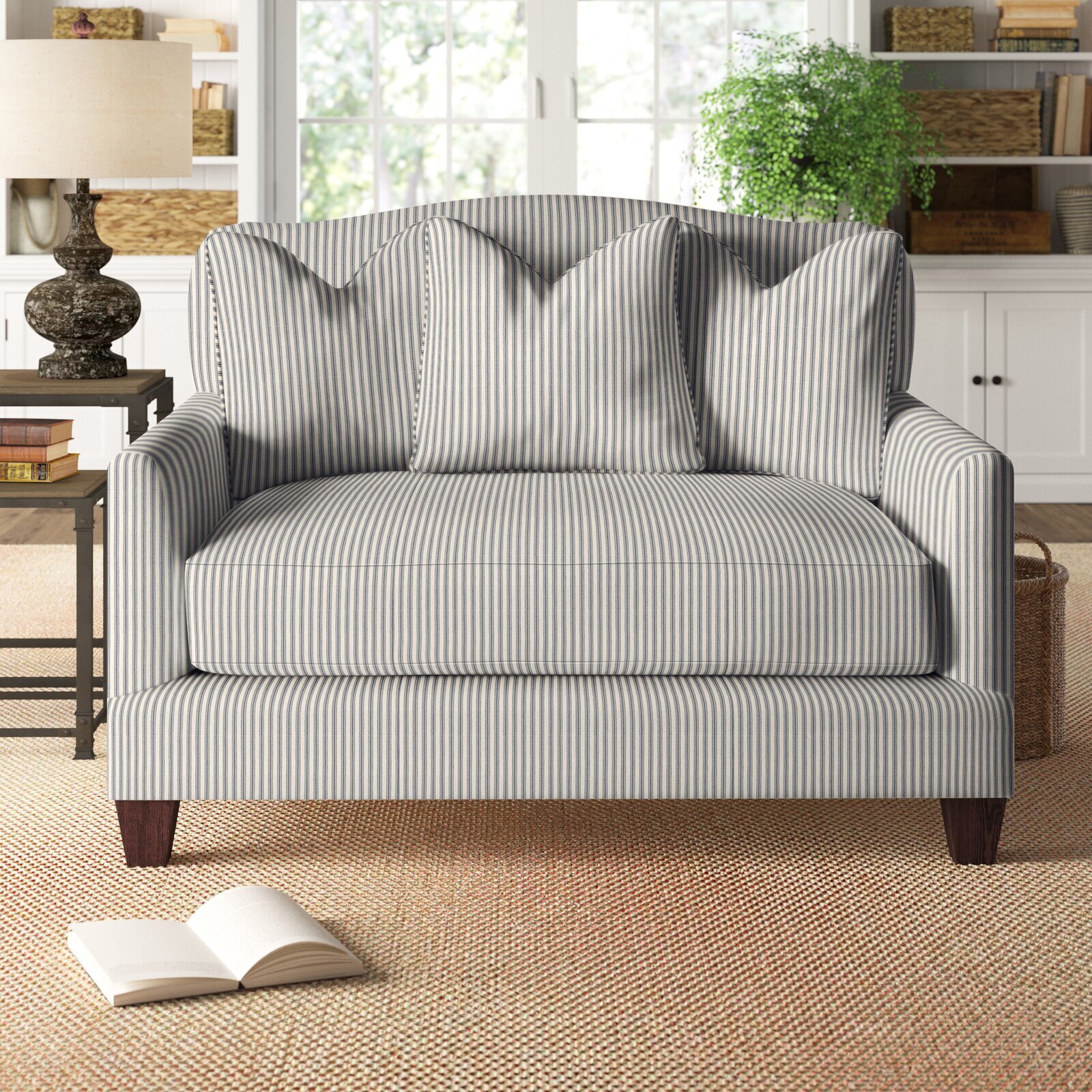 Patterned cuddle sofa