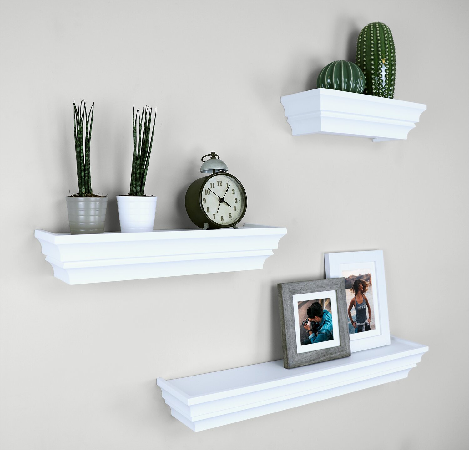 Thick Victorian Crown Molding Floating Shelf