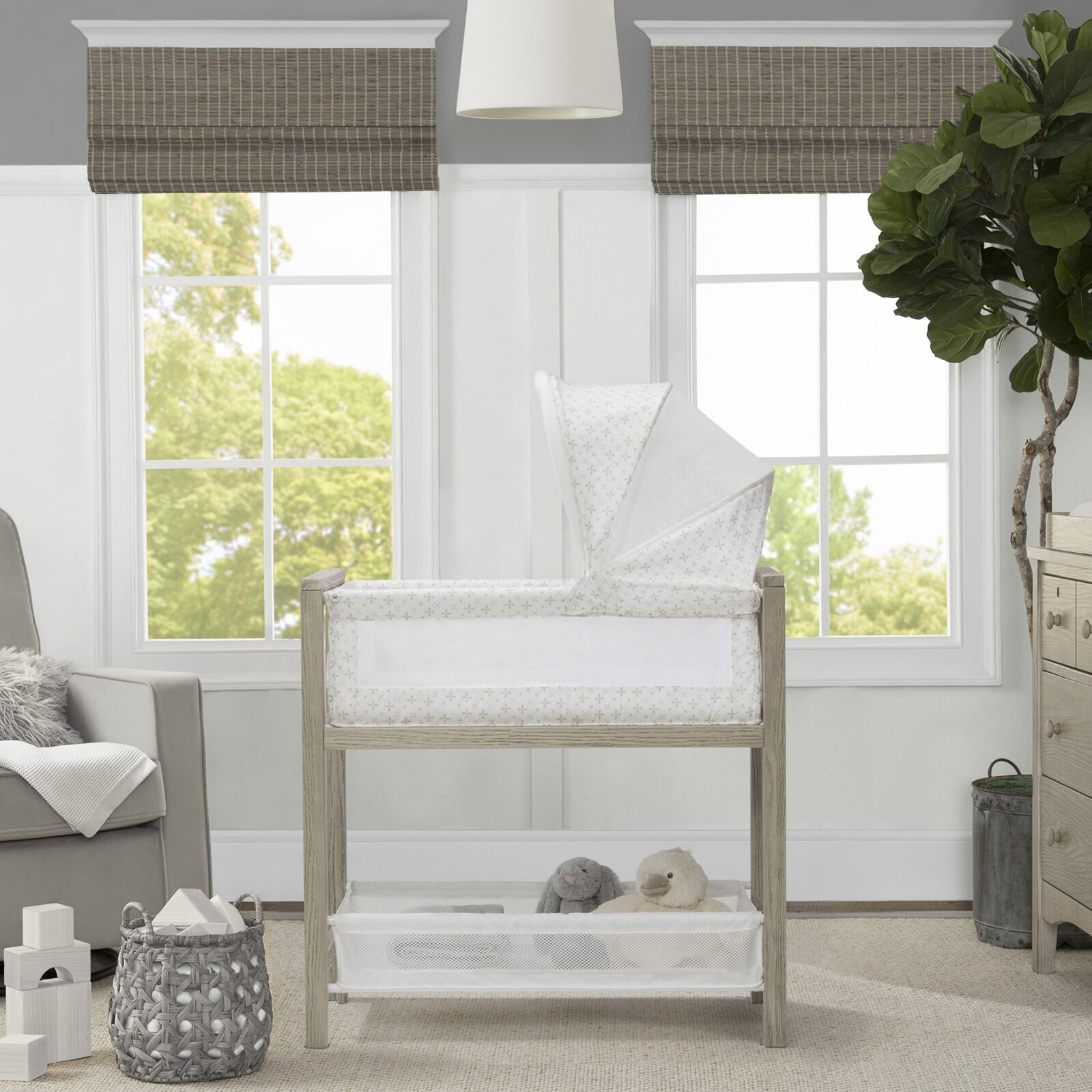 Wooden bassinet with storage