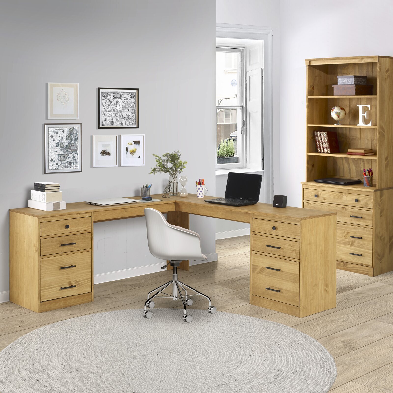 All wooden modern L shaped desk