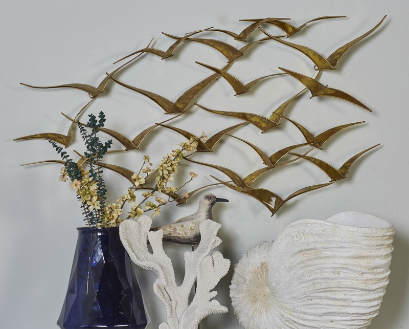 Beautiful Patterned Metal Flocking Birds Wall Decor