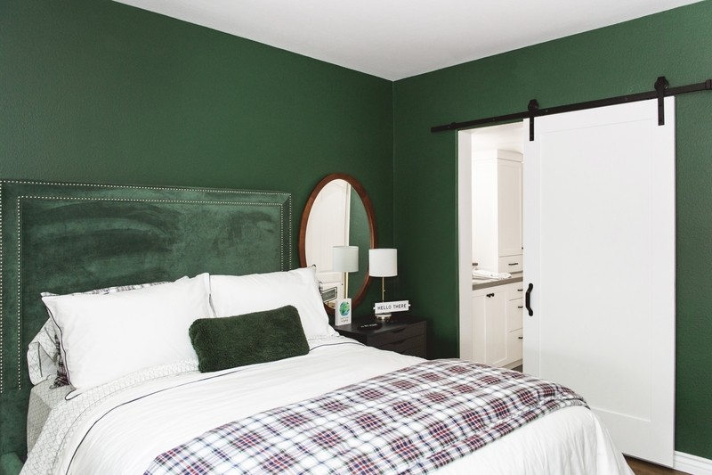 30 Green Accent Wall Bedroom Ideas You’ll Want to Steal - Foter