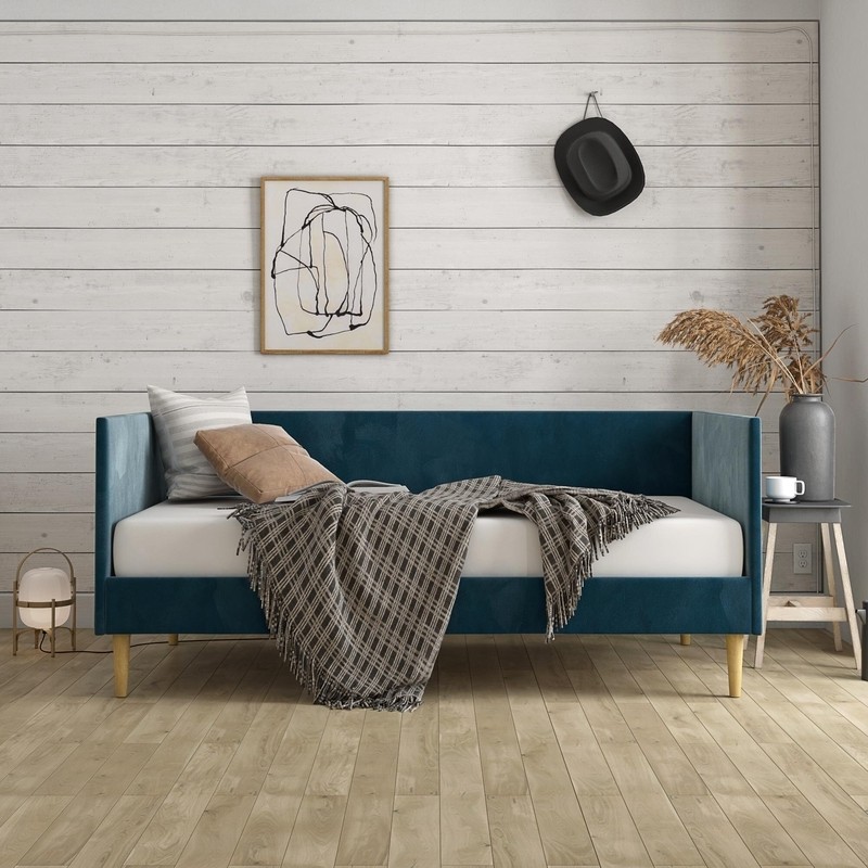 Chadlee Daybed