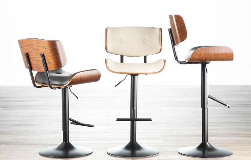 Chaeli Swivel Adjustable Height Bar Stool