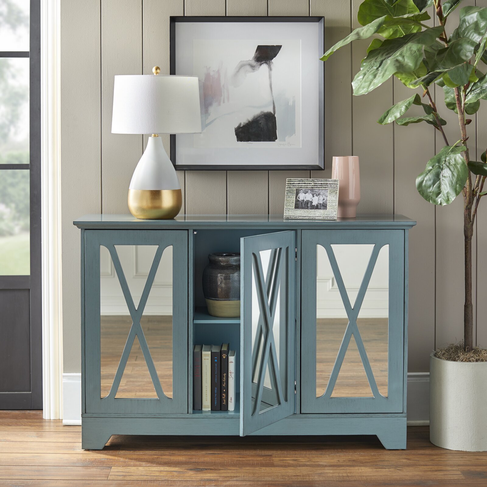 Countryside Dining Room Cabinet with Mirrored Doors
