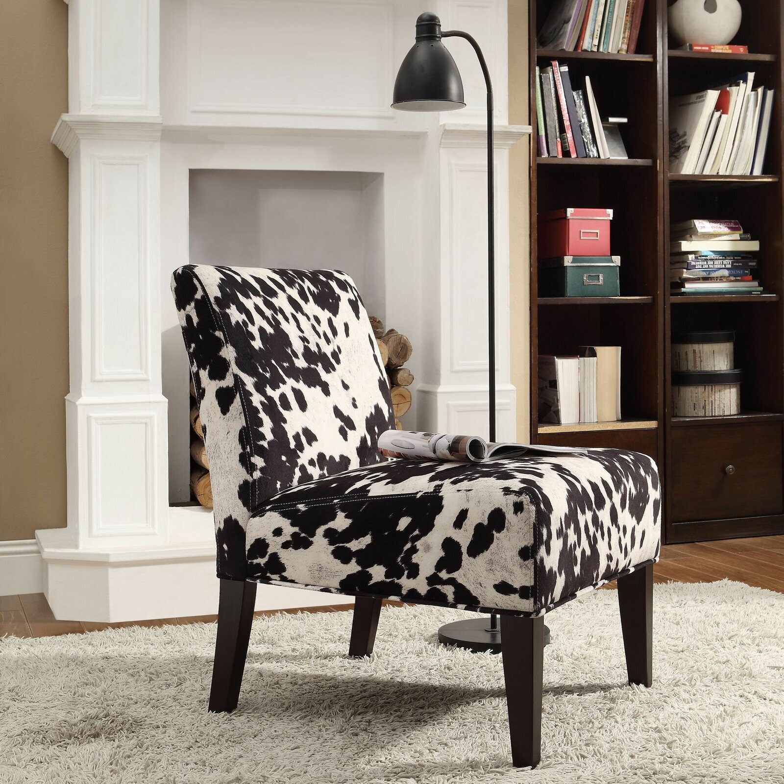 Cozy Wide Cowhide Chair 