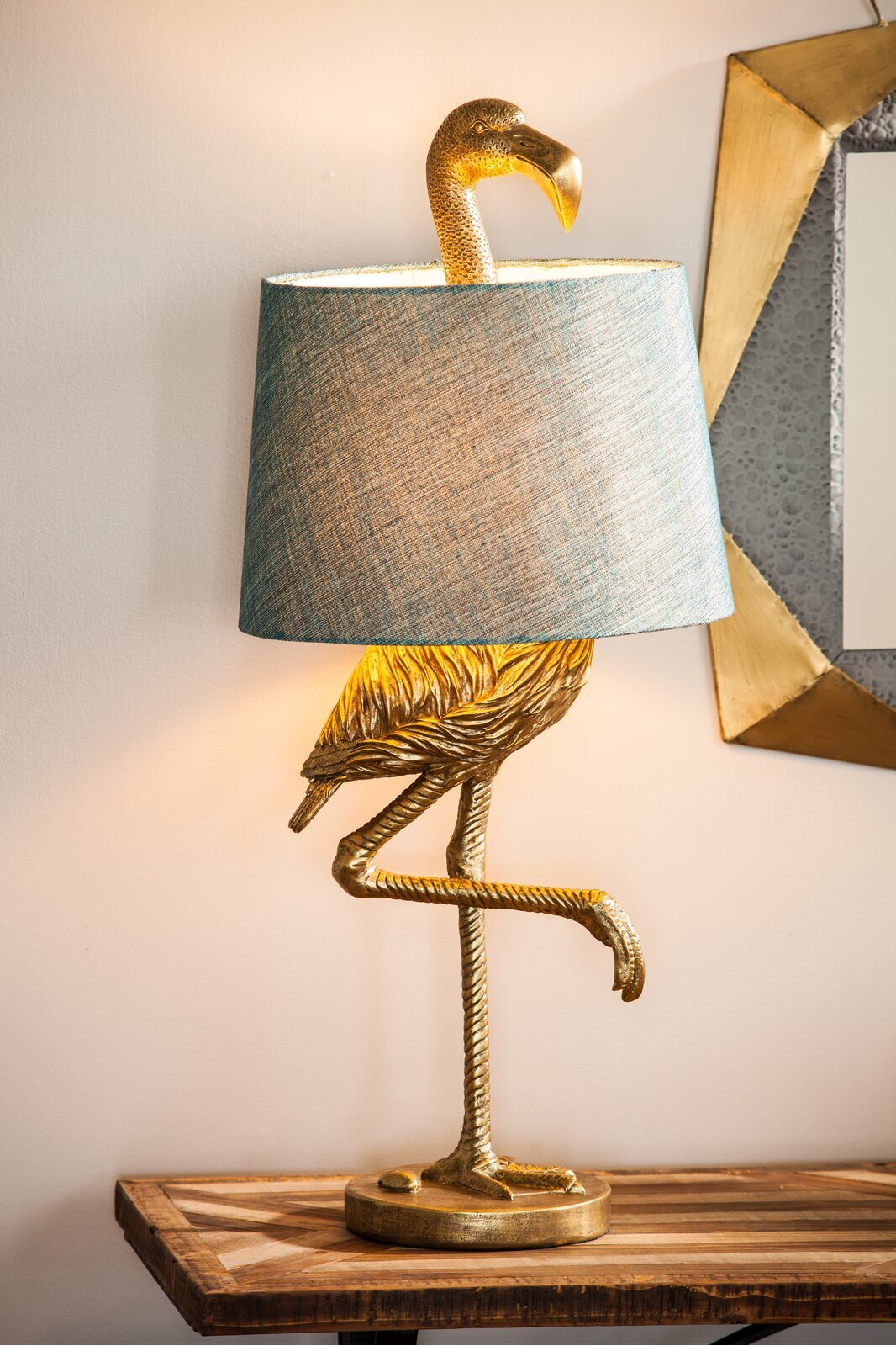 Elegant Flamingo Table Lamp