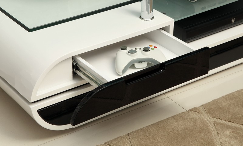 Ezren TV Stand for TVs up to 70