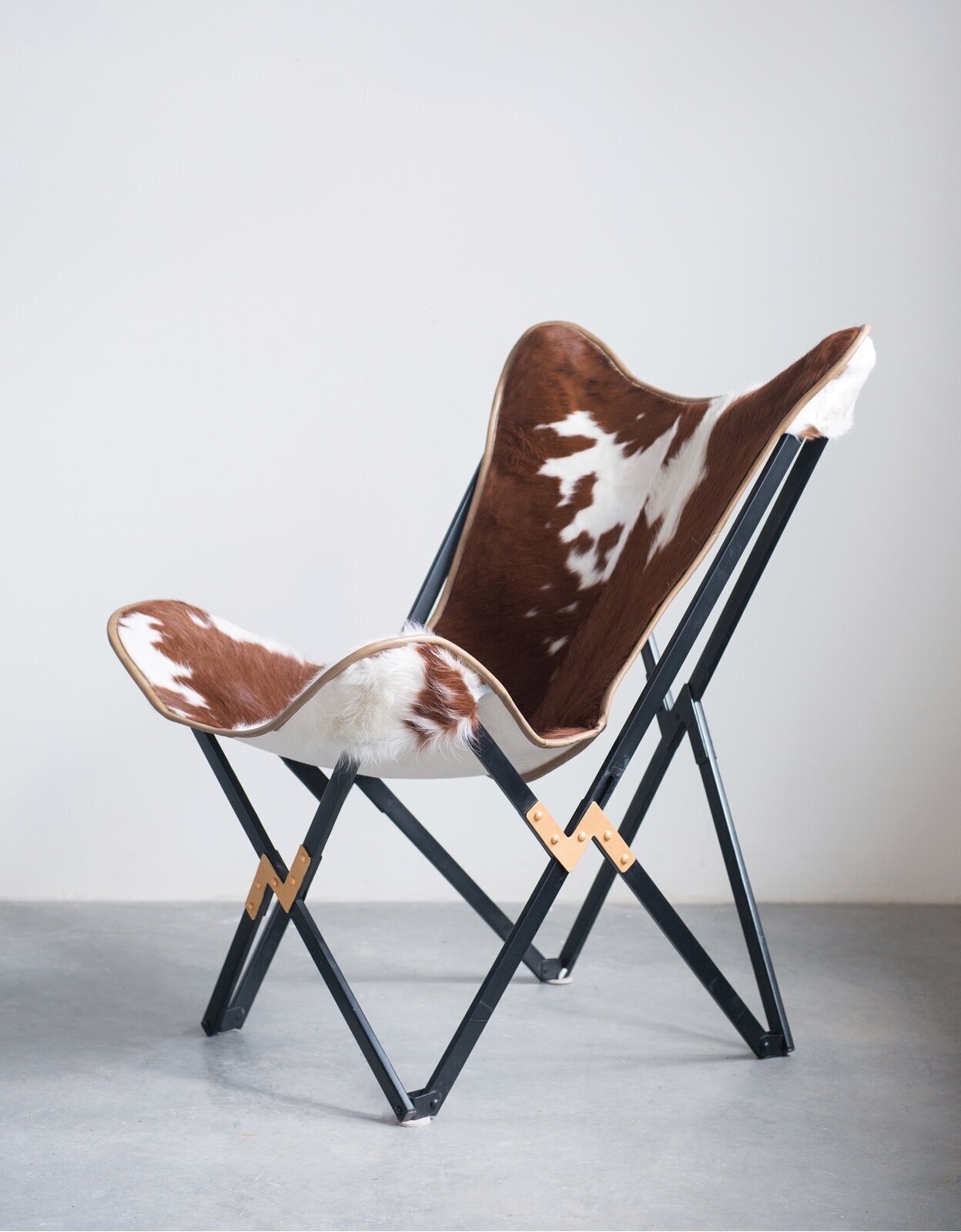 Foldable Butterfly Style Western Leather Chair