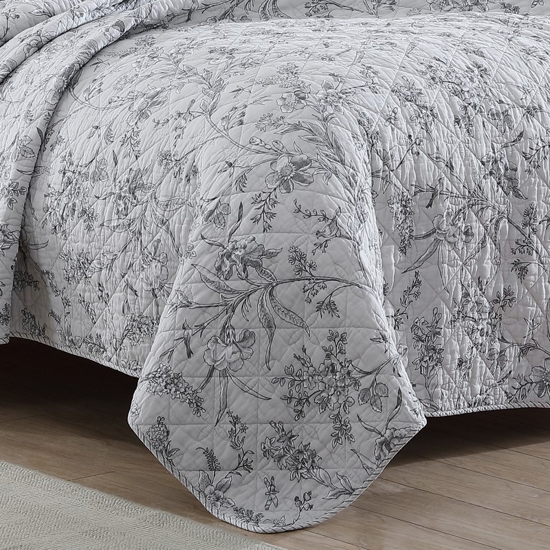 Gray Standard Cotton 136 TC Reversible Quilt Set