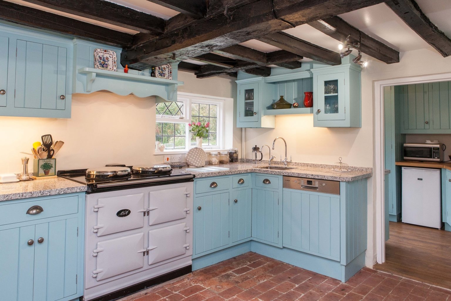 https://foter.com/photos/420/kitchen-using-pastels-and-natural-timber.jpg