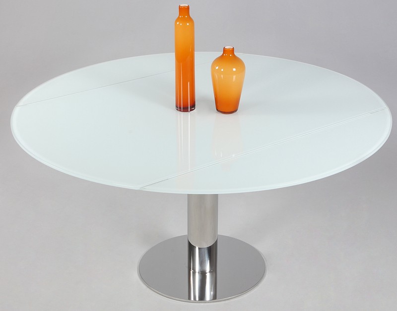 Meldrum Butterfly Leaf Pedestal Dining Table