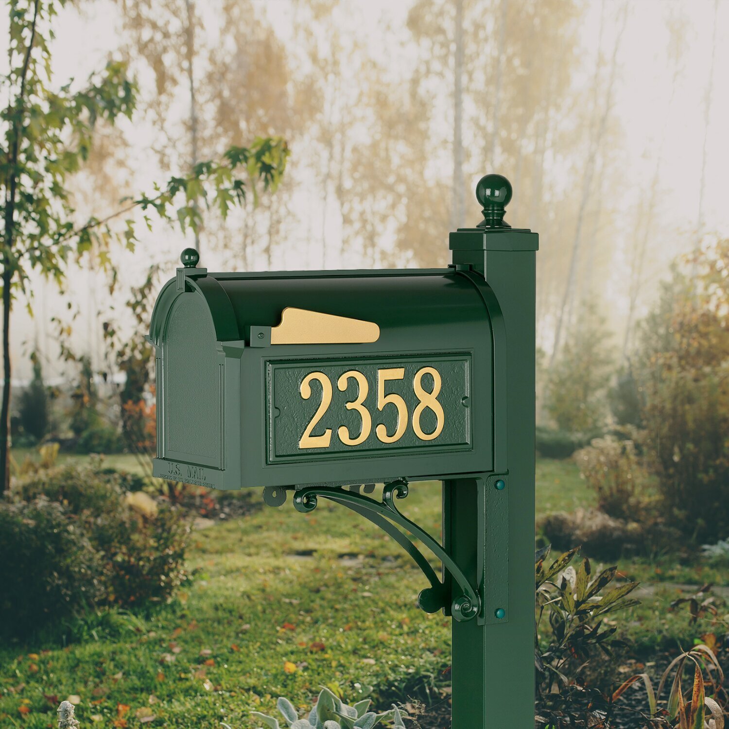 Nostalgic decorative mailbox post 