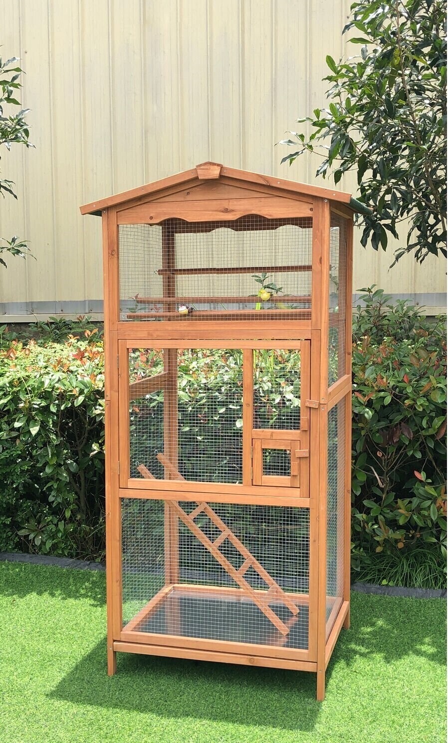 Outdoor bird cage