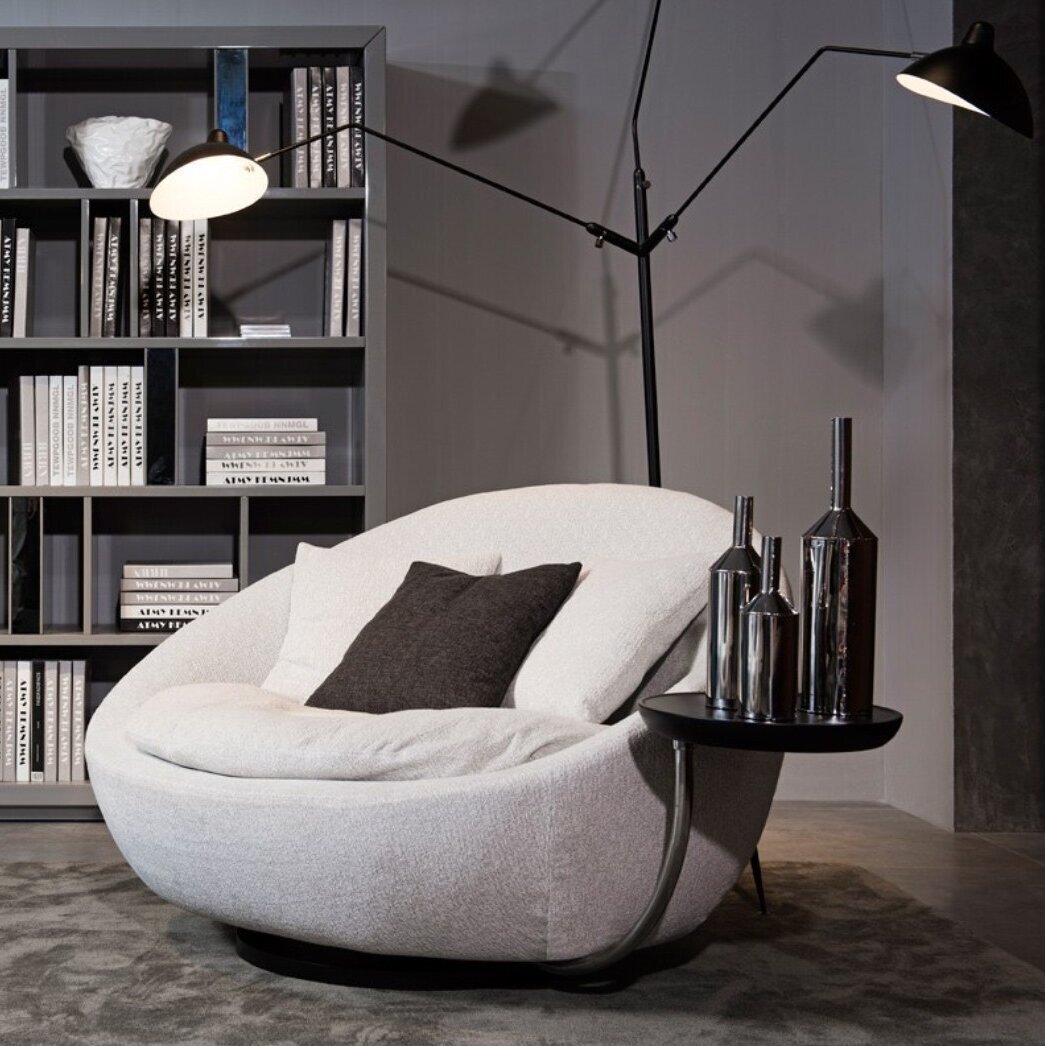 Papasan Swivel Lounge Chair with Tray