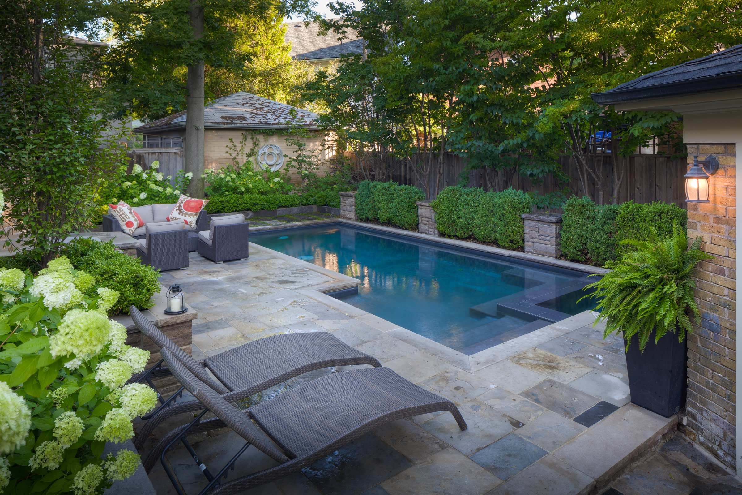 33 Small Backyard Pools Ideas to Splash Right Into (& Steal) - Foter