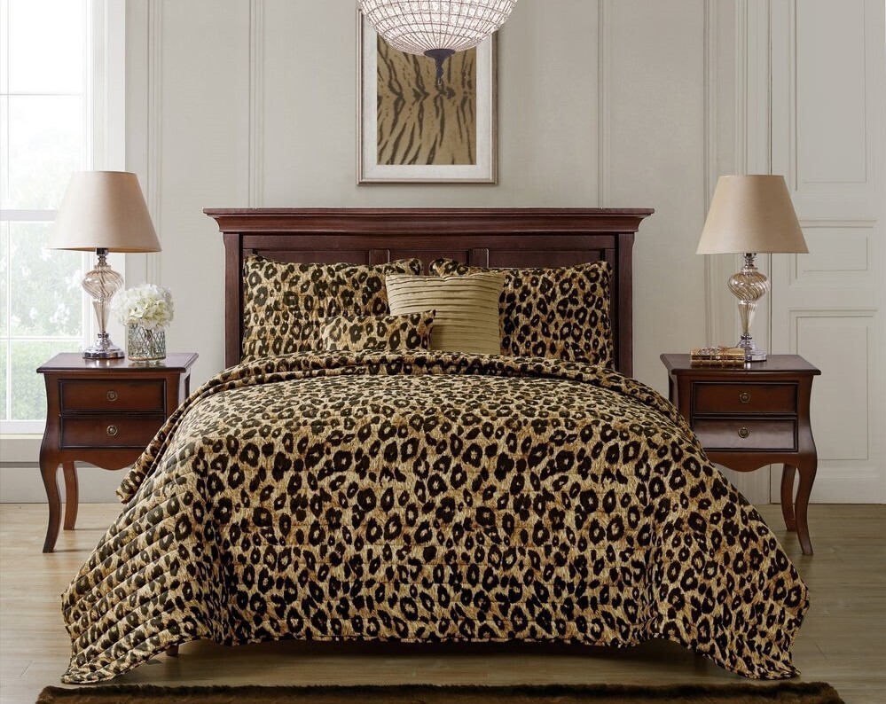 Reversible Cheetah Print Bed Sheets