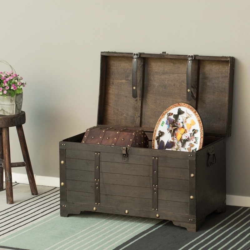 Royalton Accent Trunk