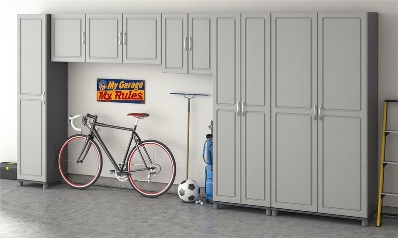 Scholl Armoire