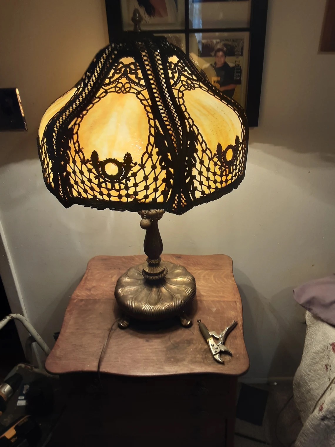 Table Slag Glass Lamp