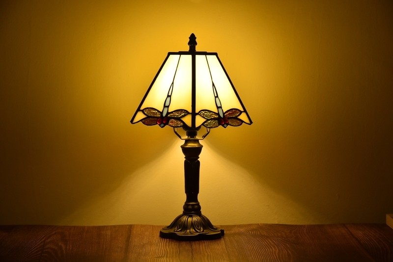Tiffany Lamp For Living Room ,Table Top Stained Glass Bedside Table Lamp For Bedroom, High Quality Resin Base, 15" Tall Large Luxurious Dragonfly Style Farmhouse Desk Light
