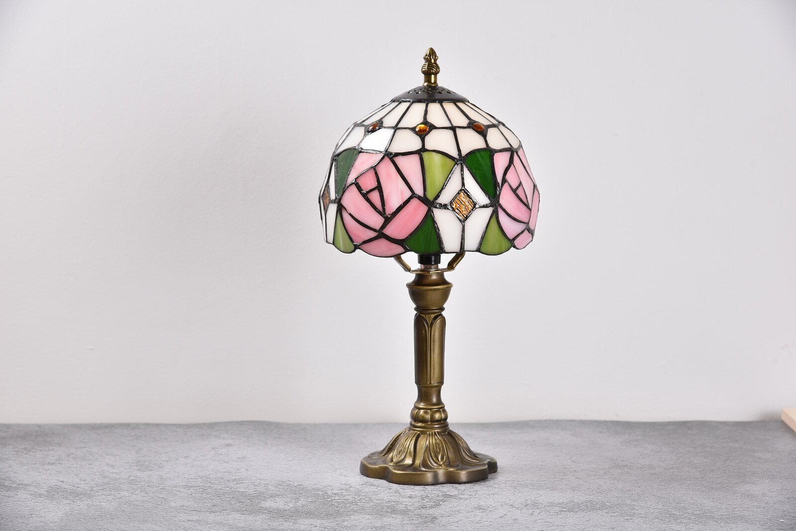 Tiffany rose shade crystal lamp