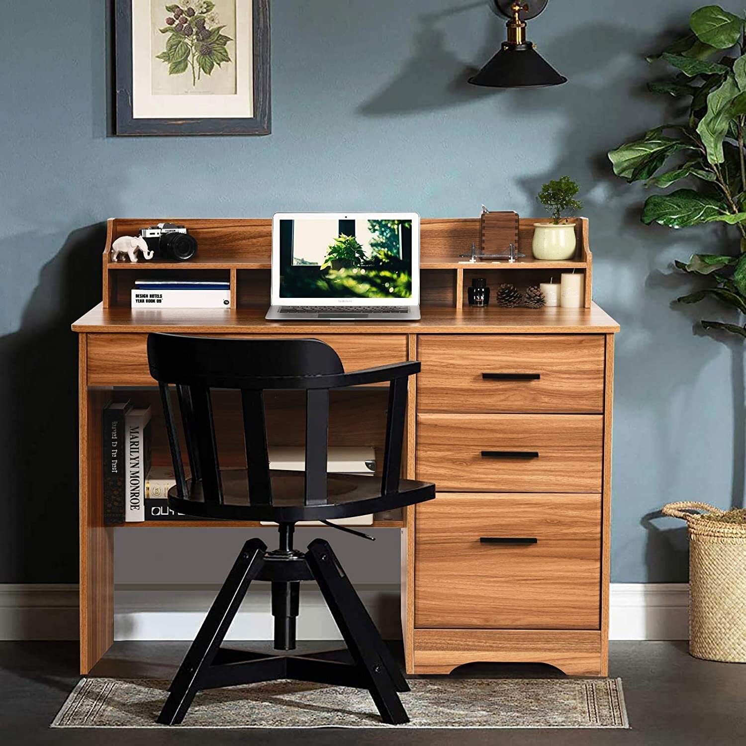 Traditional Dark Wood Desk With Four Drawers 
