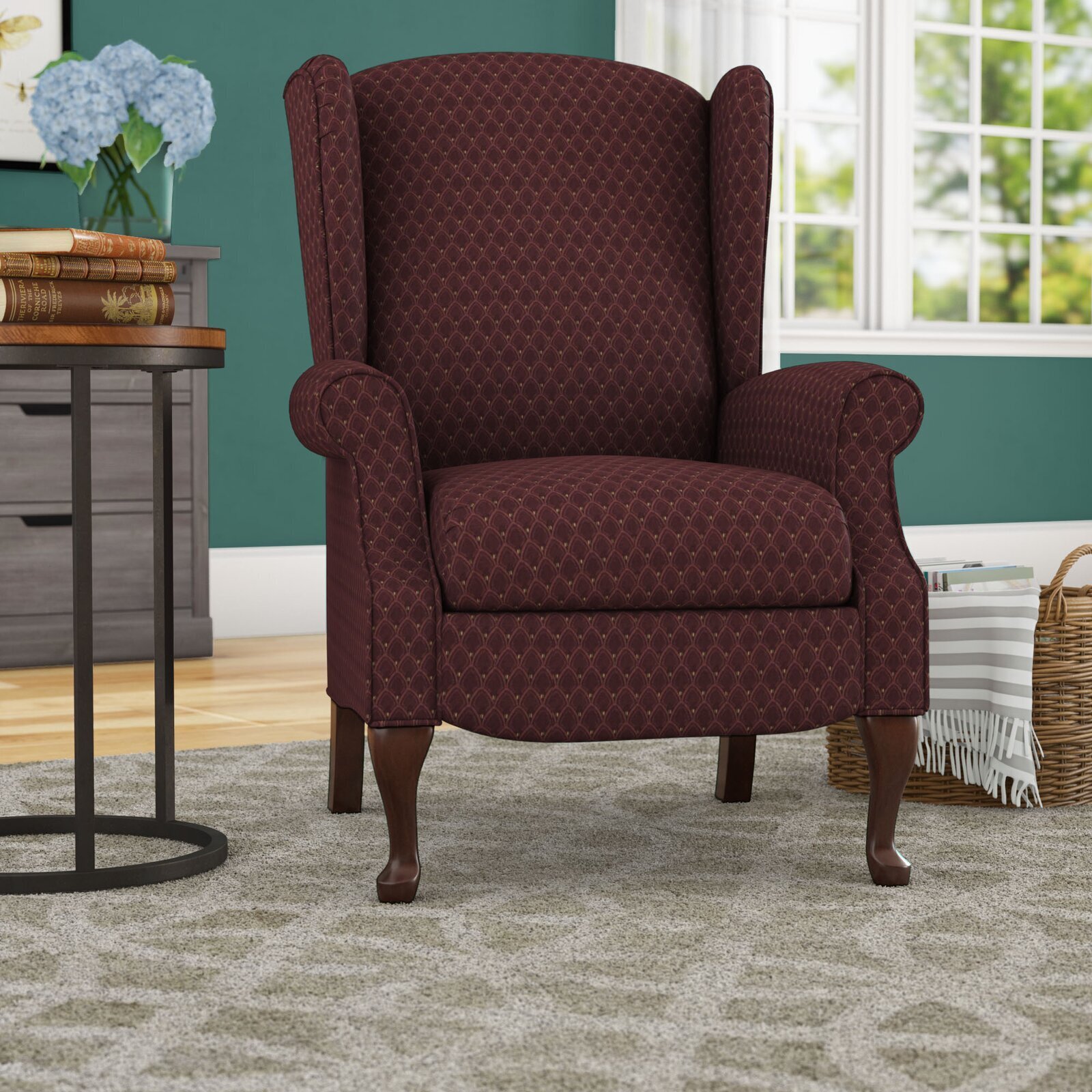 Traditional Queen Anne Recliner 