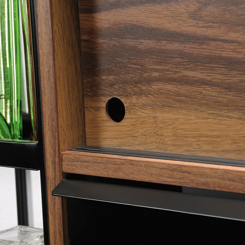 Akeela Mini Bar