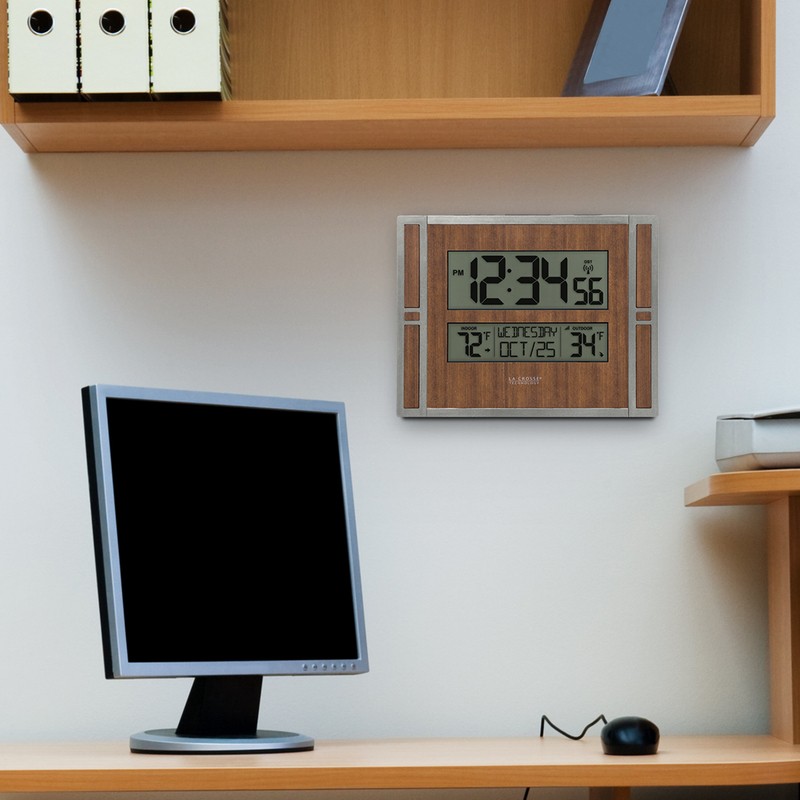 Atomic Digital Wall Clock