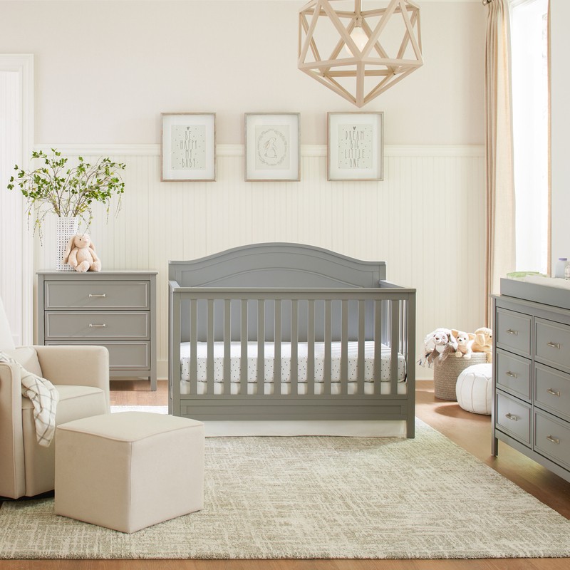 Charlie 4-in-1 Convertible Crib