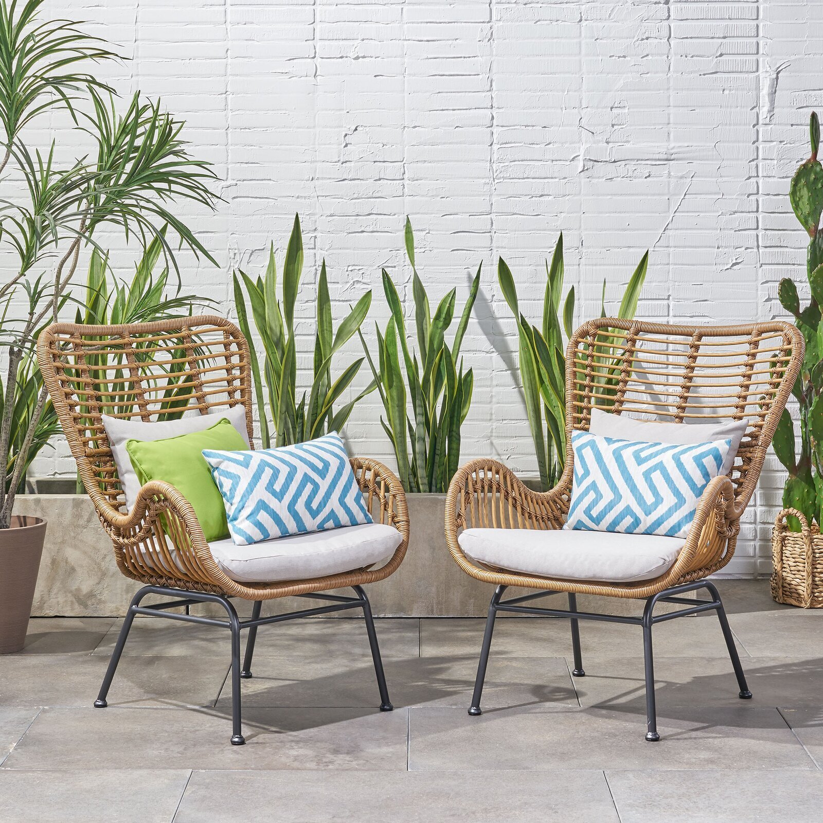 Contemporary High Back Wicker Chair 
