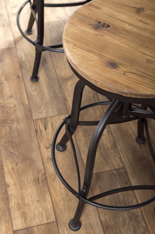 Cothern Swivel Solid Wood Adjustable Height Bar Stool