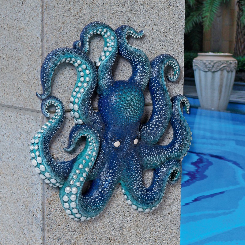 Deadly Octopus of the Coral Reef Wall Décor
