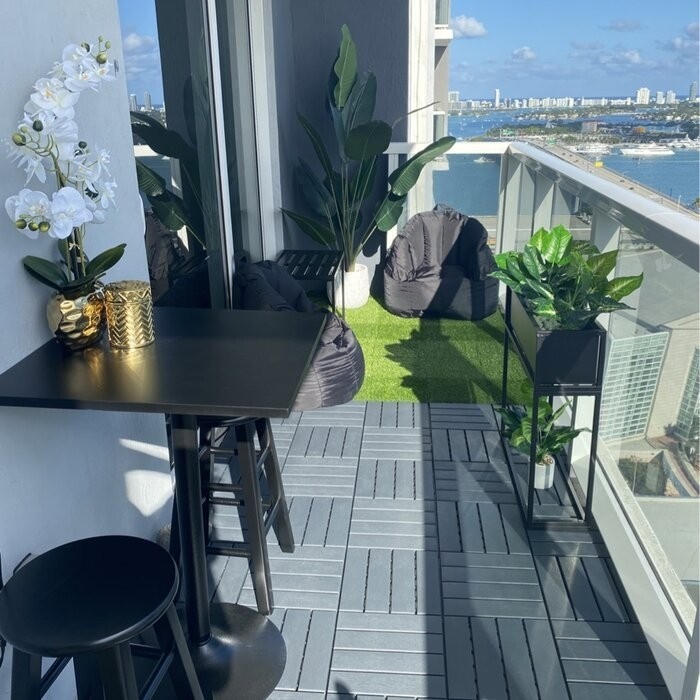 Dekker Metal Elevated Planter