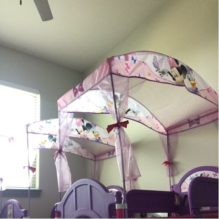Disney Minnie Mouse Bow-tique Convertible Toddler Bed