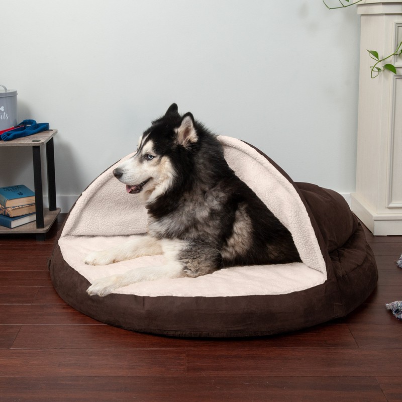 Elnora Hooded Dog Bed