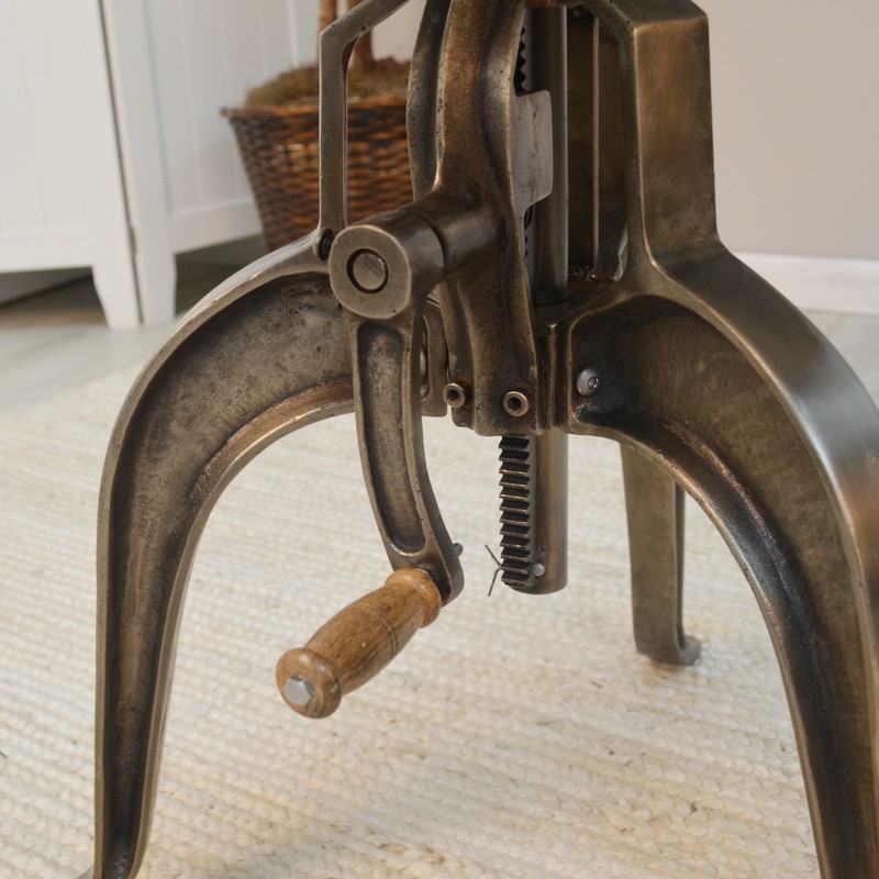Hoyer 36'' Steel Iron Pedestal Dining Table