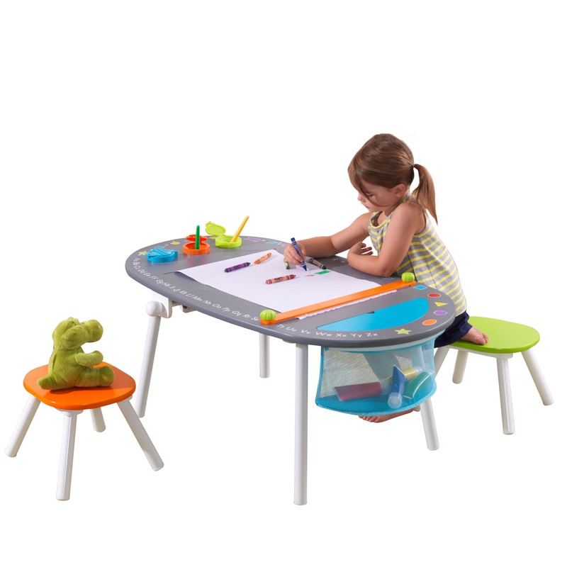 Kids 3 Piece Oval Arts And Crafts Table and Chair Set