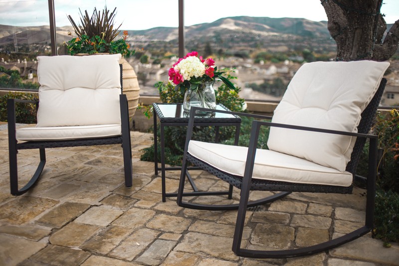 Kinzie Square 2 - Person 18'' Long Bistro Set with Cushions