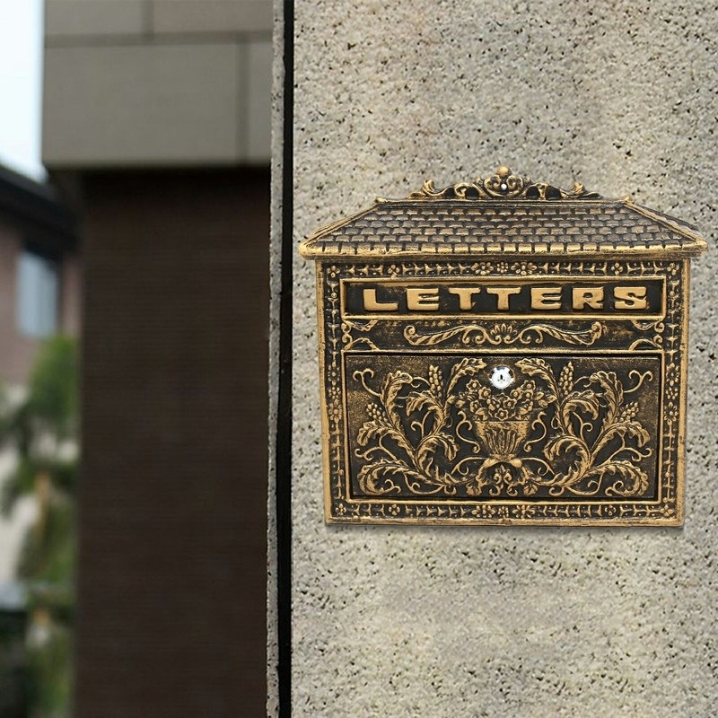 Locking Wall Mounted Mailbox